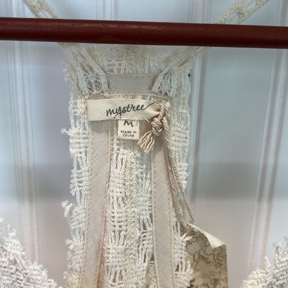 Mystree Racer Back Crochet Top - Picture 4 of 9